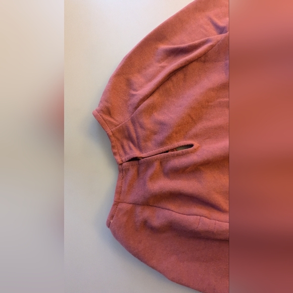 ASTR the Label Stylish Ruched Long Sleeve Bodysuit. Size Small - Picture 10 of 16